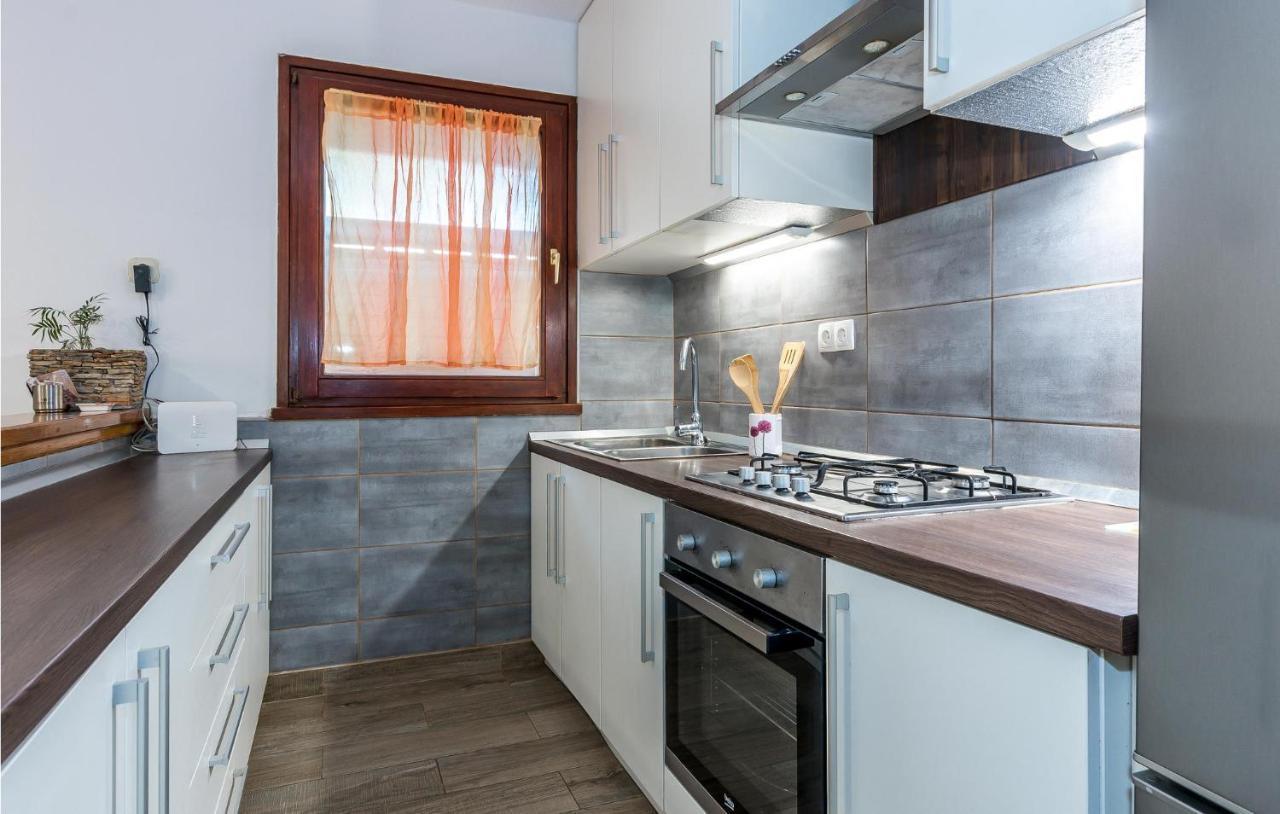 Nice Home In Jezera With Wifi Экстерьер фото